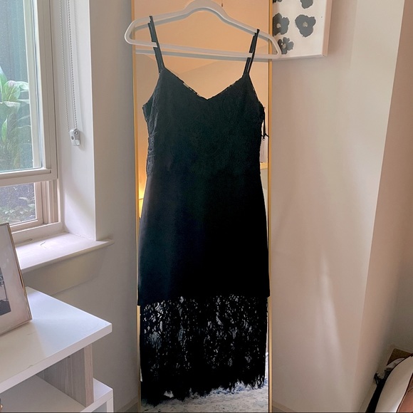 LOVERS+FRIENDS NWT Dress (S) - Picture 4 of 9